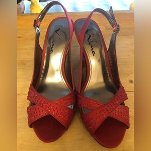 Red embellished dress shoes. Perfect for prom or any other special occasions.